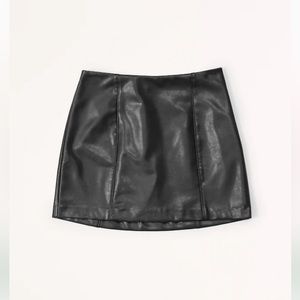 NWT Abercrombie & fitch vegan leather mini skort